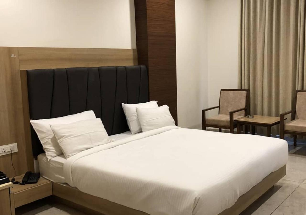 Hotel Aaradhya Udaipur Exterior photo