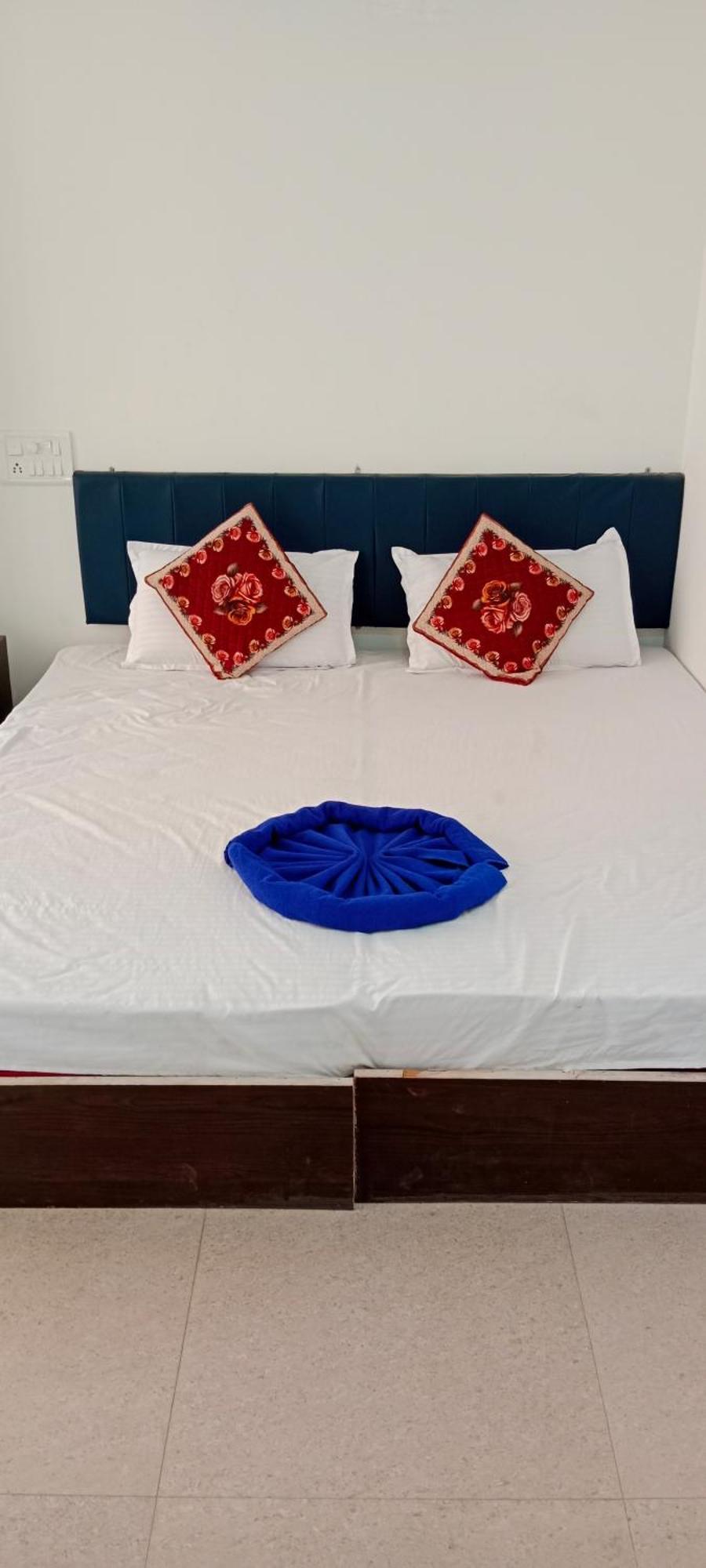 Hotel Aaradhya Udaipur Exterior photo