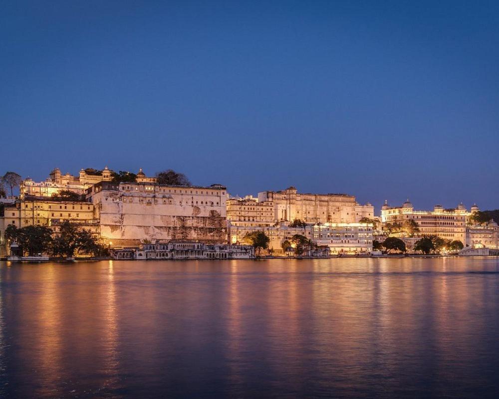 Hotel Aaradhya Udaipur Exterior photo